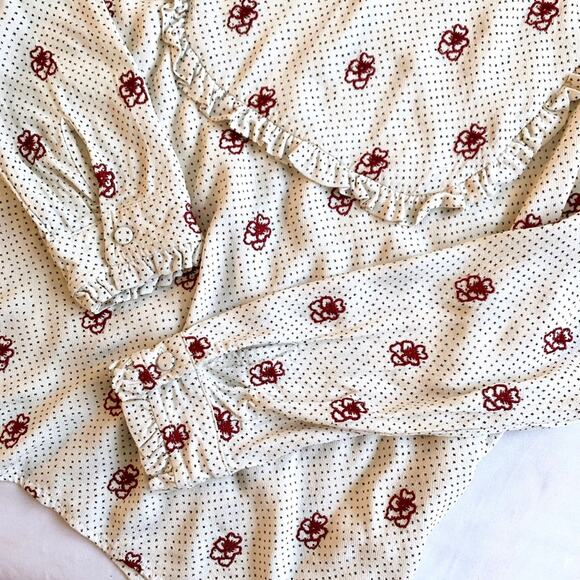 CLUB MONACO Peasant Blouse Size L Floral Embroidered Cream Crew Neck Ruffle - Picture 4 of 5